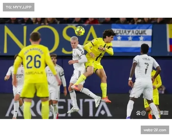 比利亚雷亚尔边后卫内收战术 瓦伦西亚进攻宽度被压缩